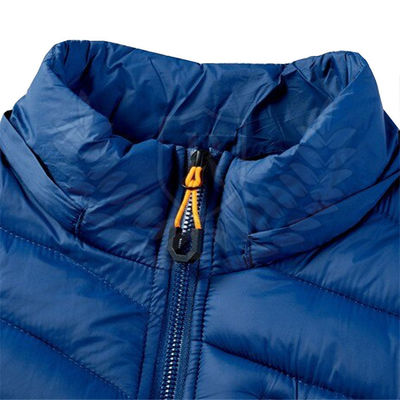 Mann-halten Puffer aufgefüllter Jacken-Winter kampierende warme Blasen-Jacke