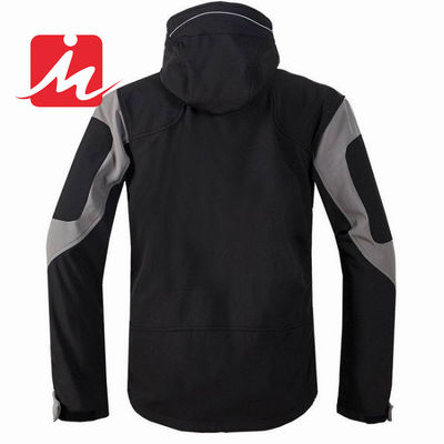 Bergwasserdichte Softshell-Jacken-Männer im Freien, die Winter-Jacken wandern