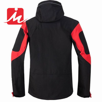 Bergwasserdichte Softshell-Jacken-Männer im Freien, die Winter-Jacken wandern